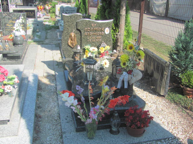 Grób Kazimierz Adamiak