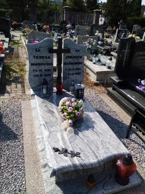 Teresa MAŃKOWSKA 1955 Knurów - Grobonet - Wyszukiwarka osób pochowanych