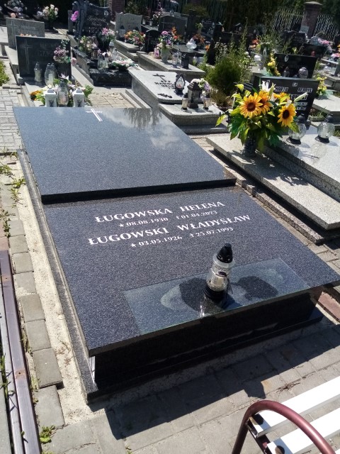 Helena ŁUGOWSKA 1930 Knurów - Grobonet - Wyszukiwarka osób pochowanych