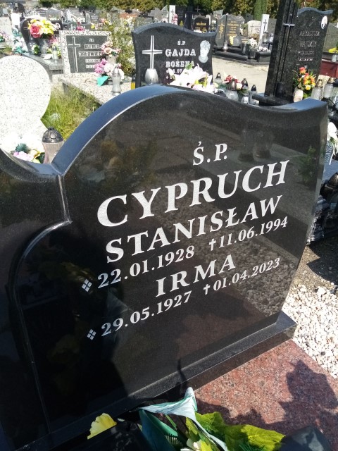 Irma CYPRUCH 1927 Knurów - Grobonet - Wyszukiwarka osób pochowanych