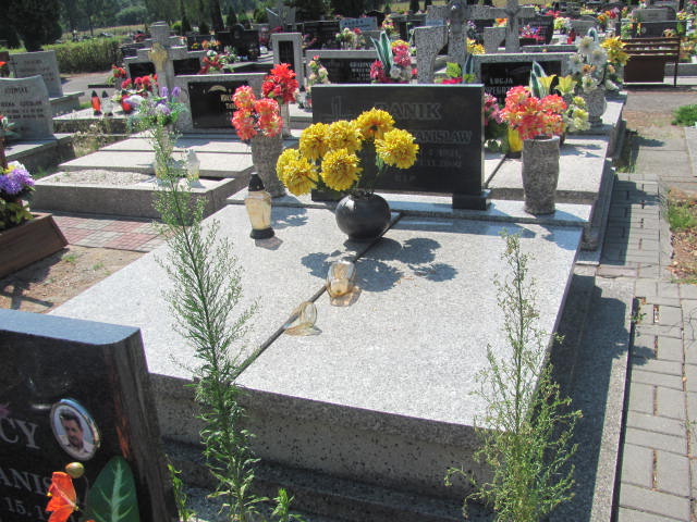 Grób Stanisław Banik