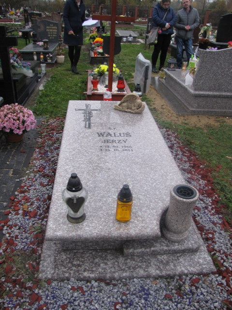 Jerzy Waluś 1966 Knurów - Grobonet - Wyszukiwarka osób pochowanych