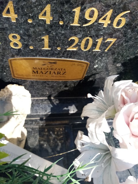 Grób MAŁGORZATA MAZIARZ