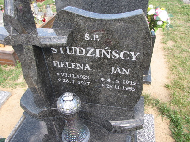 Grób HELENA STUDZIŃSKA