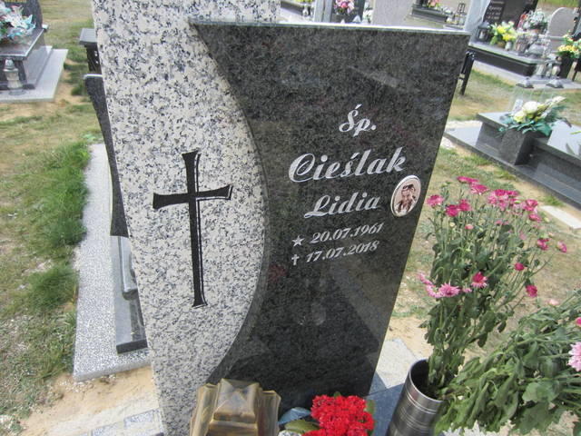 Lidia CIEŚLAK 1961 Knurów - Grobonet - Wyszukiwarka osób pochowanych