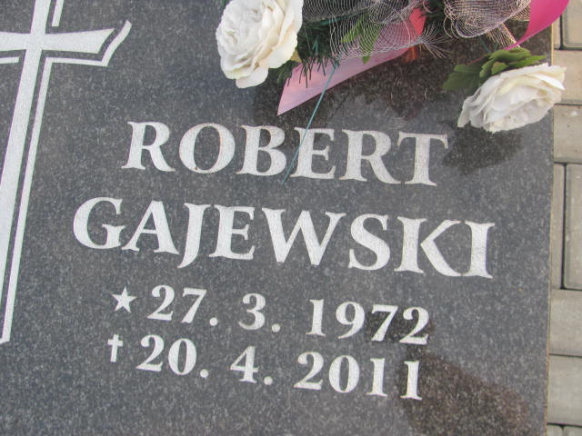 Robert Gajewski 1972 Knurów - Grobonet - Wyszukiwarka osób pochowanych